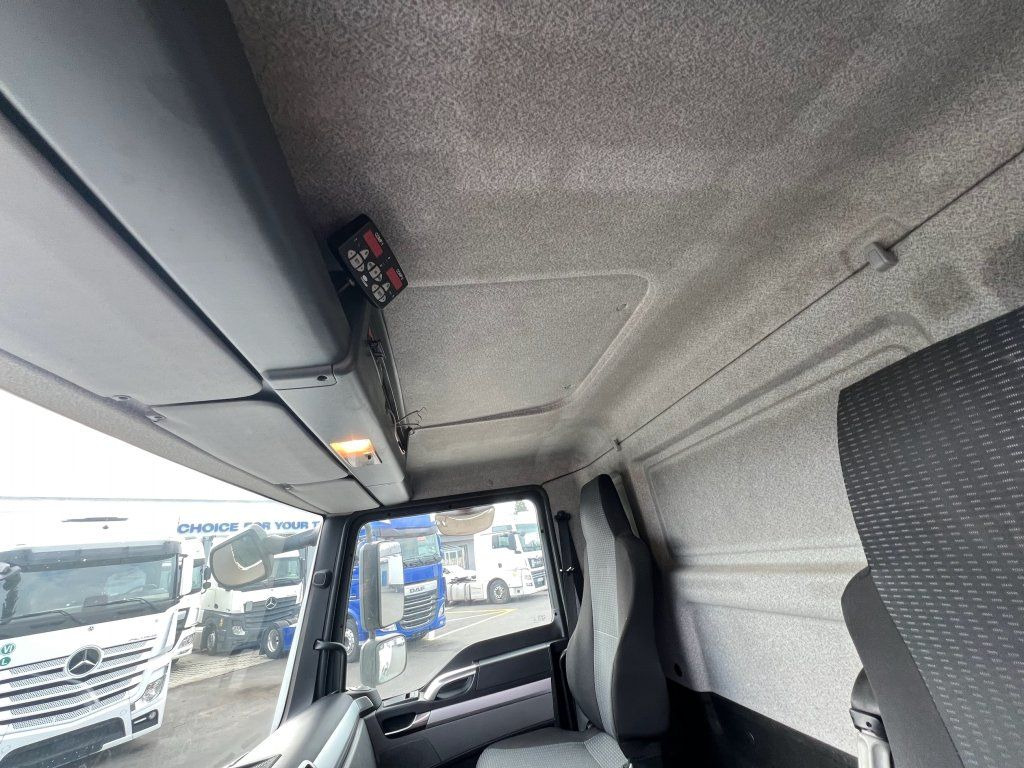 Рефрижератор камион MAN TGL12.220 EURO 6 Carrier Xarios 600: снимка 18 Рефрижератор камион MAN TGL12.220 EURO 6 Carrier Xarios 600: снимка 18