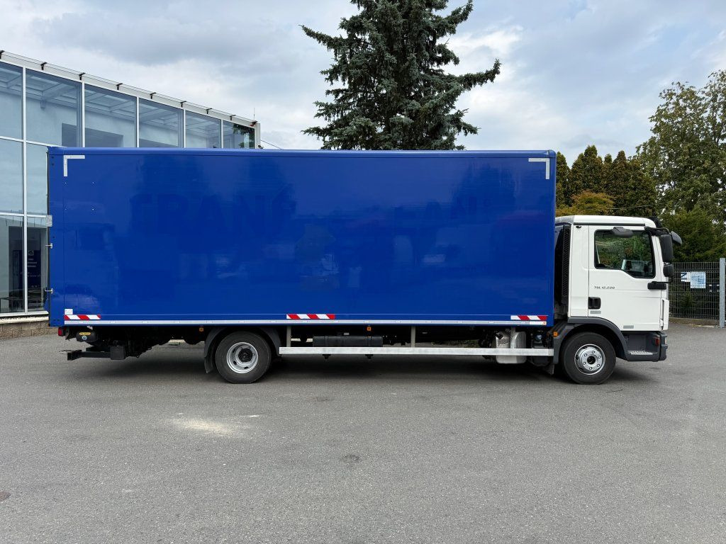 MAN TGL12.220 EURO 6 - Камион фургон: снимка 3 MAN TGL12.220 EURO 6 - Камион фургон: снимка 3