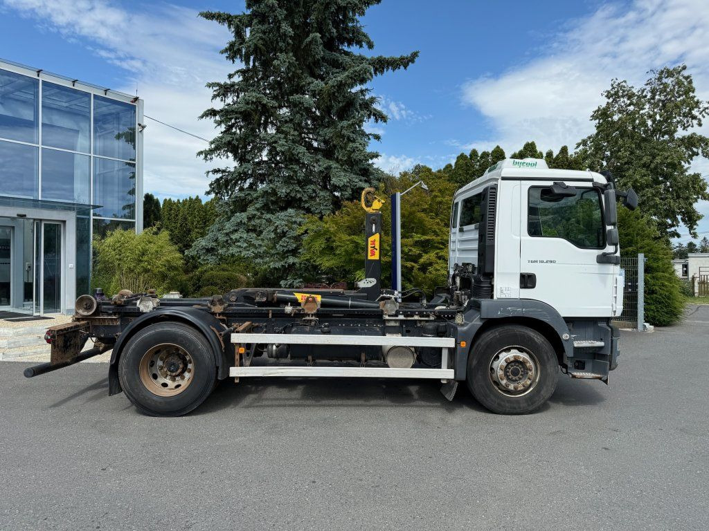 MAN TGM18.290 EURO 5 - Мултилифт с кука камион: снимка 3 MAN TGM18.290 EURO 5 - Мултилифт с кука камион: снимка 3