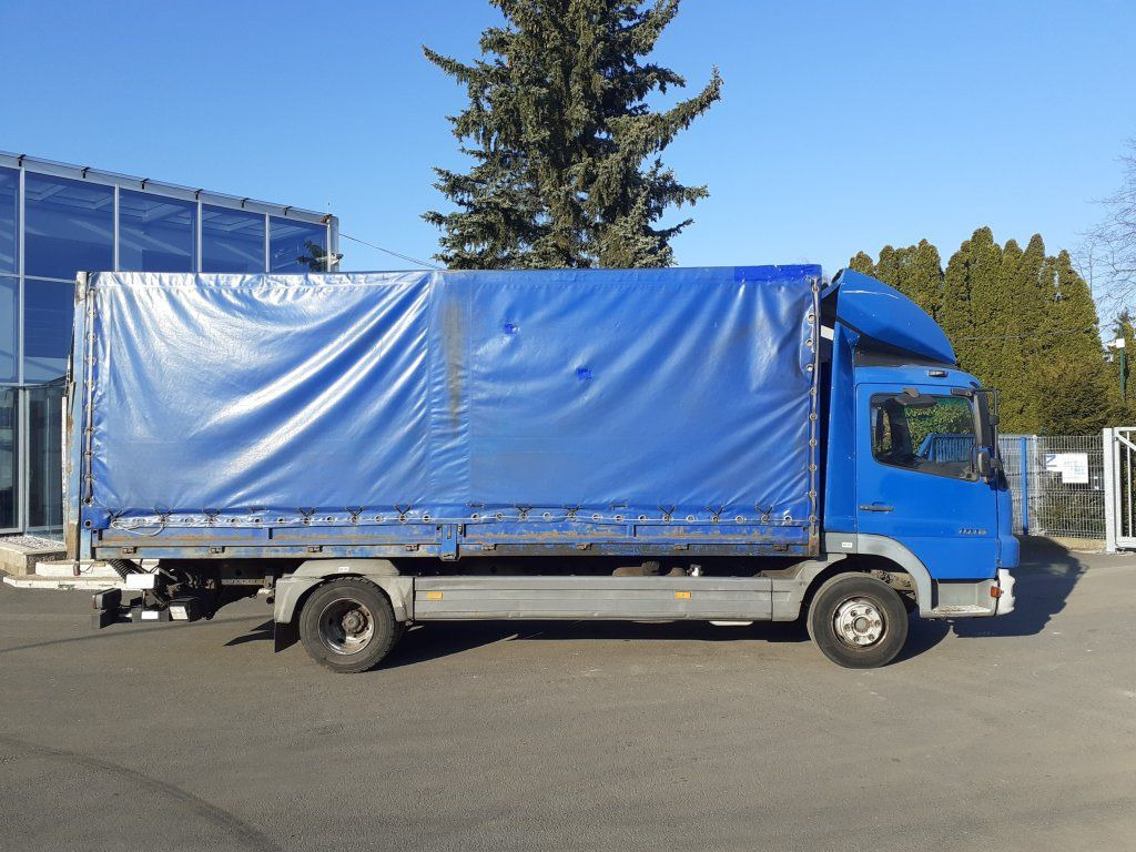 Mercedes-Benz 1018 Atego EURO 3 - Камион с брезент: снимка 4 Mercedes-Benz 1018 Atego EURO 3 - Камион с брезент: снимка 4