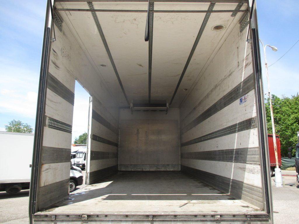 Renault Premium 460 4x2 - Рефрижератор камион: снимка 5 Renault Premium 460 4x2 - Рефрижератор камион: снимка 5