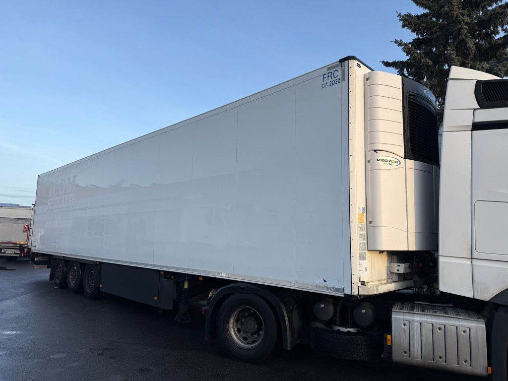 Schmitz Cargobull Carrier Vector 1950 Bi-temp - Затворена каросерия полуремарке: снимка 1 Schmitz Cargobull Carrier Vector 1950 Bi-temp - Затворена каросерия полуремарке: снимка 1