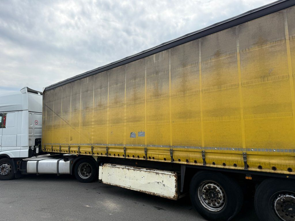Schmitz Cargobull SCS24 - Брезентово полуремарке: снимка 5 Schmitz Cargobull SCS24 - Брезентово полуремарке: снимка 5