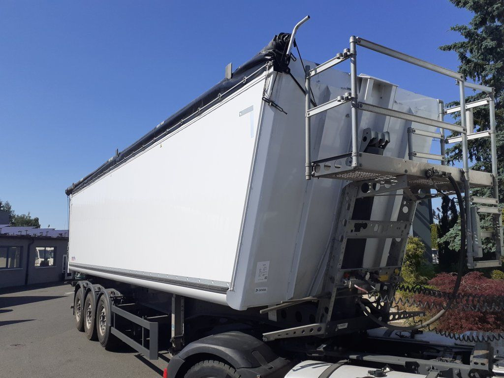 Schmitz Cargobull SKI24 52m3 - Самосвал полуремарке: снимка 1 Schmitz Cargobull SKI24 52m3 - Самосвал полуремарке: снимка 1