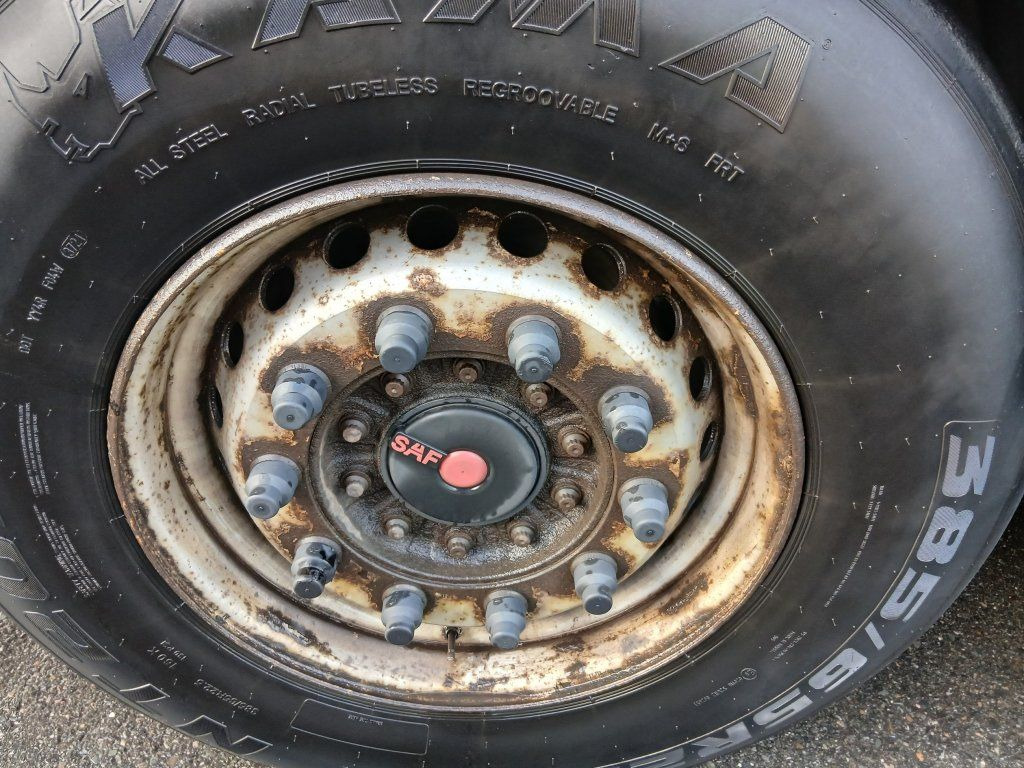 Schwarzmüller SPA 3/E - Брезентово полуремарке: снимка 5 Schwarzmüller SPA 3/E - Брезентово полуремарке: снимка 5