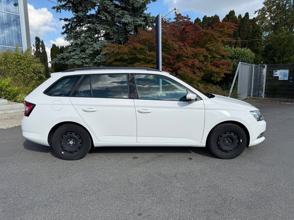 Skoda 1,4TDi kombi - Комби: снимка 3 Skoda 1,4TDi kombi - Комби: снимка 3