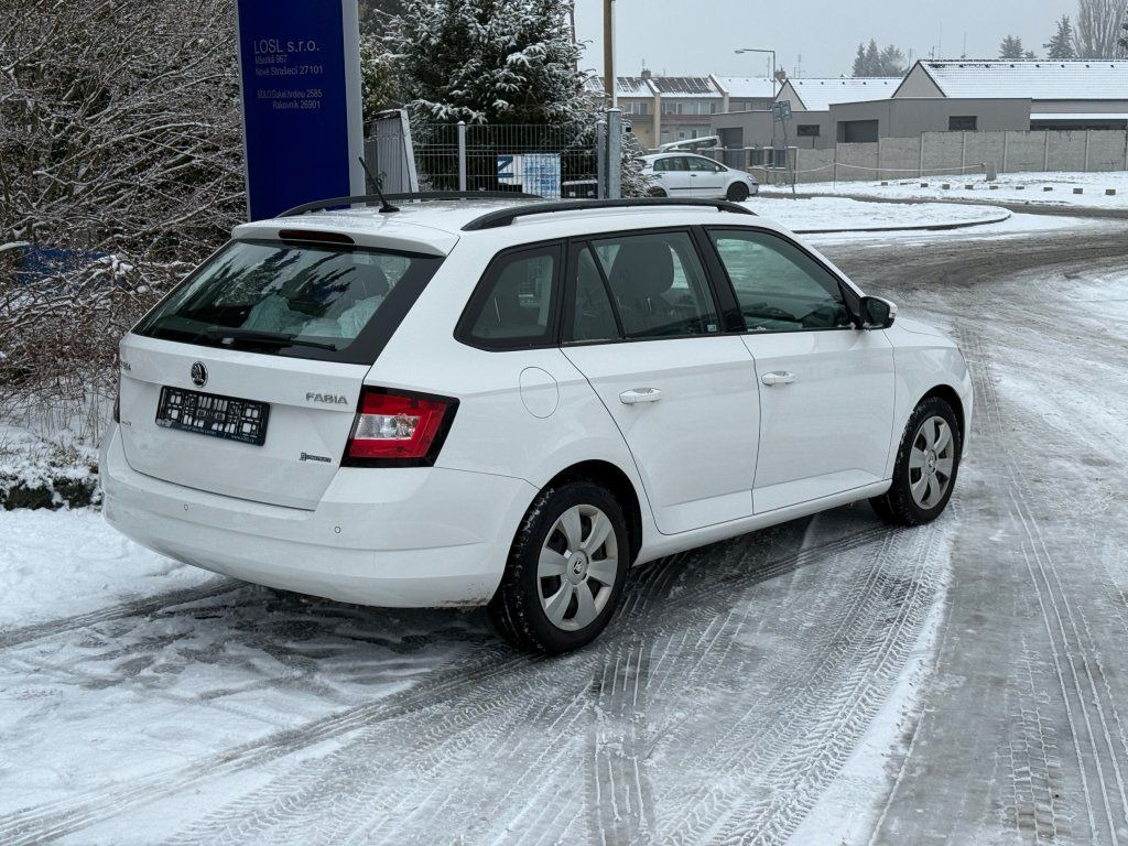 Skoda 1,4TDi kombi - Комби: снимка 4 Skoda 1,4TDi kombi - Комби: снимка 4