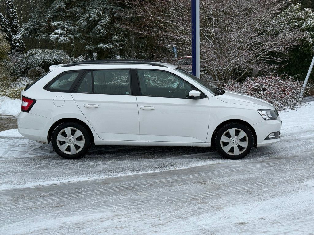 Skoda 1,4TDi kombi - Комби: снимка 3 Skoda 1,4TDi kombi - Комби: снимка 3