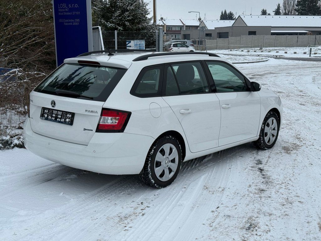 Skoda 1,4TDi kombi - Комби: снимка 4 Skoda 1,4TDi kombi - Комби: снимка 4