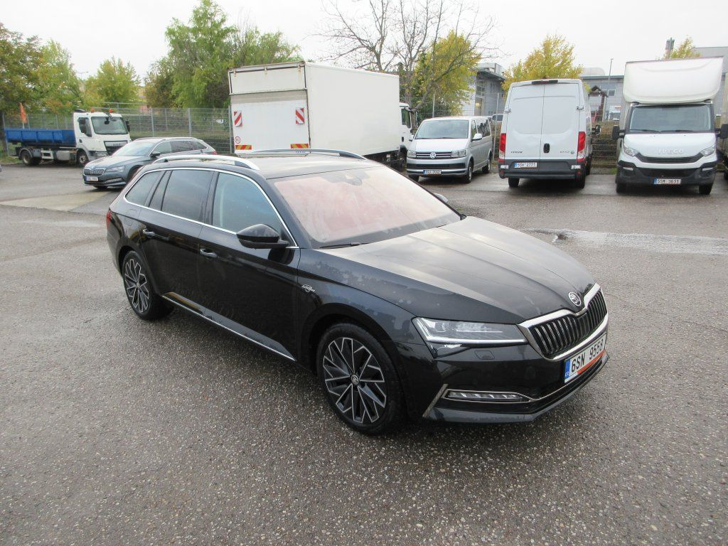 Skoda 2.0 Tdi L&K 4x4 - Комби: снимка 2 Skoda 2.0 Tdi L&K 4x4 - Комби: снимка 2