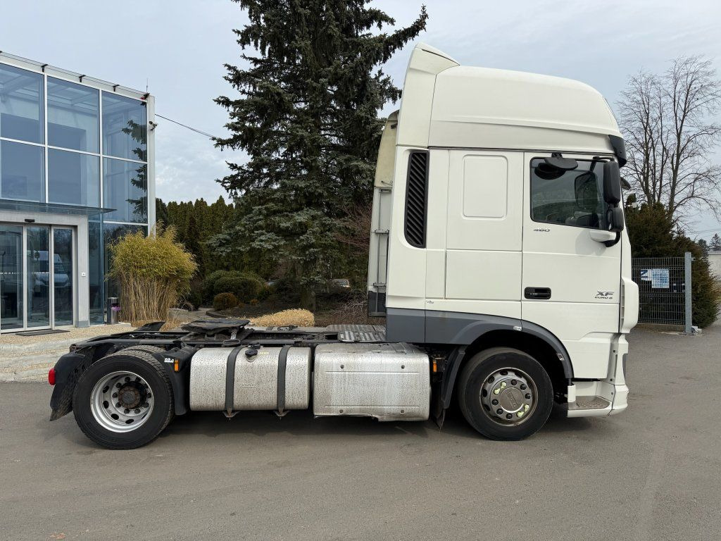 DAF XF460 EURO 6 MEGA/lowdeck - Влекач: снимка 3 DAF XF460 EURO 6 MEGA/lowdeck - Влекач: снимка 3
