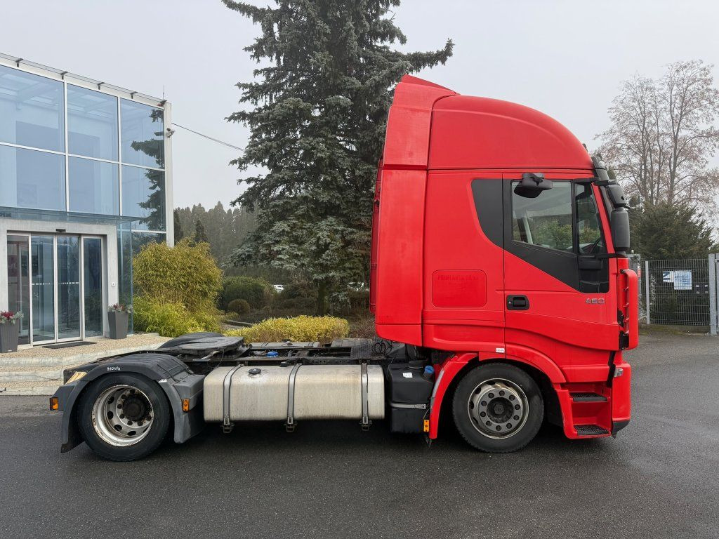 Iveco Stralis 460 EURO 5 MEGA/lowdeck - Влекач: снимка 3 Iveco Stralis 460 EURO 5 MEGA/lowdeck - Влекач: снимка 3