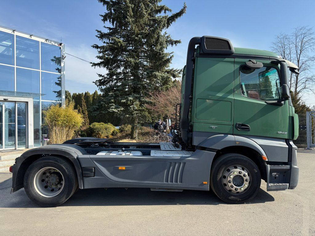 Mercedes-Benz 1843 Actros ADR FL, EX/II, EX/III, AT - Влекач: снимка 3 Mercedes-Benz 1843 Actros ADR FL, EX/II, EX/III, AT - Влекач: снимка 3