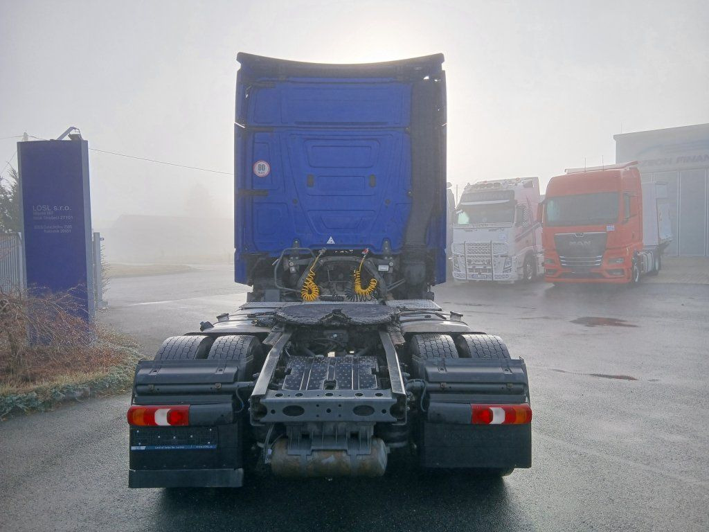 Mercedes-Benz 1845 Actros EURO 6 - Влекач: снимка 5 Mercedes-Benz 1845 Actros EURO 6 - Влекач: снимка 5