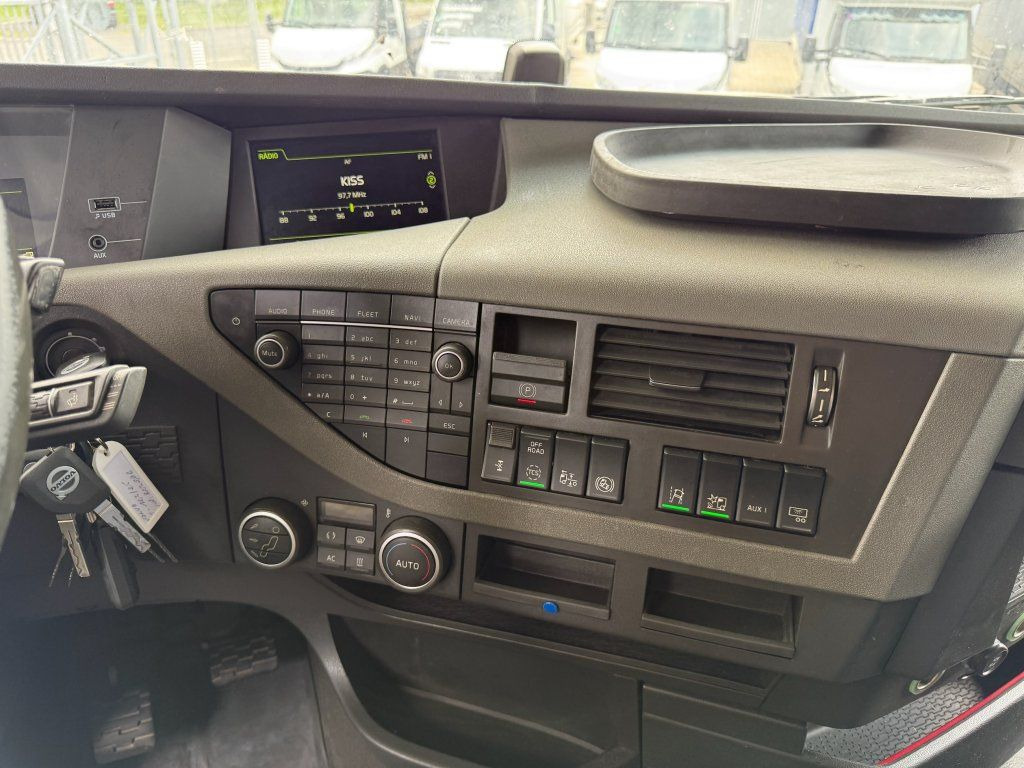Влекач Volvo FH460 EURO 6 ADR: снимка 18