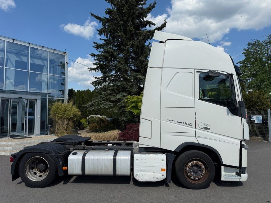 Volvo FH500 EURO 6 MEGA/lowdeck - Влекач: снимка 3 Volvo FH500 EURO 6 MEGA/lowdeck - Влекач: снимка 3