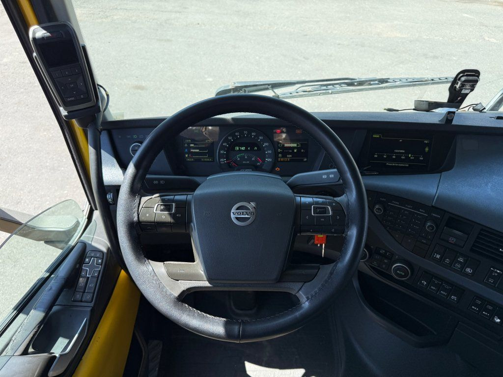 Лизинг на  Volvo FH 16 750 6x4 + Fliegl Volvo FH 16 750 6x4 + Fliegl: снимка 16