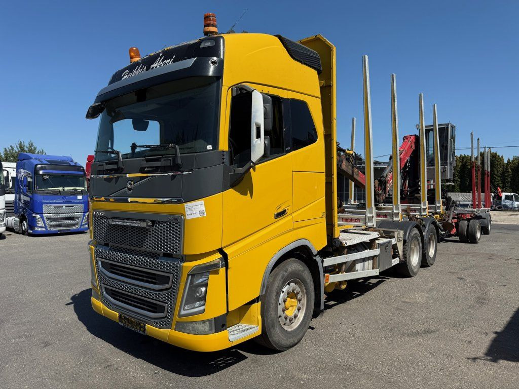 Volvo FH 16 750 6x4 + Fliegl - Камион за дърва, Камион с кран: снимка 3 Volvo FH 16 750 6x4 + Fliegl - Камион за дърва, Камион с кран: снимка 3