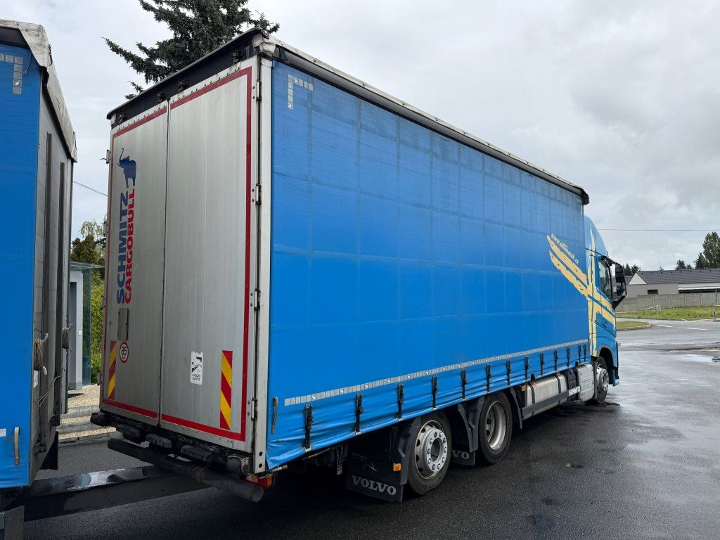 Volvo FH500 6x2 Euro 6 + Schmitz - Камион с брезент: снимка 3 Volvo FH500 6x2 Euro 6 + Schmitz - Камион с брезент: снимка 3