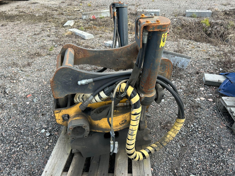 Engcon EC20B-S70 - Прикачен инвентар за Строителна техника: снимка 1 Engcon EC20B-S70 - Прикачен инвентар за Строителна техника: снимка 1