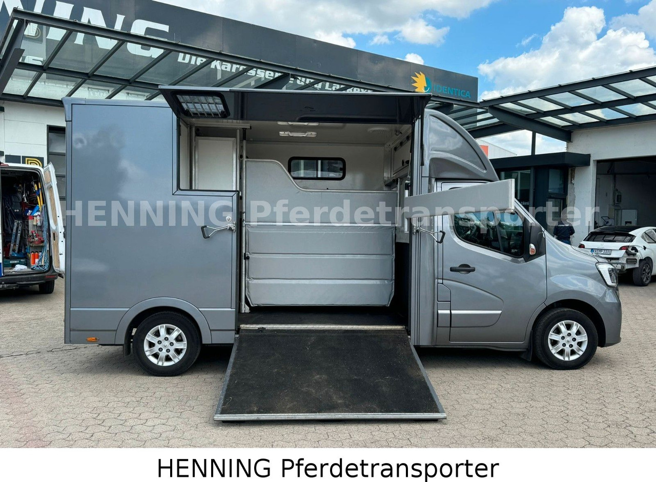 Renault 3-Sitzer - Камион за коне, Лекотоварен автомобил: снимка 3 Renault 3-Sitzer - Камион за коне, Лекотоварен автомобил: снимка 3