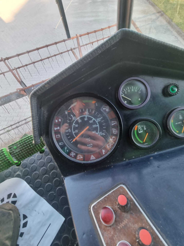 Deutz-Fahr 36.40 - Комбайн: снимка 5 Deutz-Fahr 36.40 - Комбайн: снимка 5