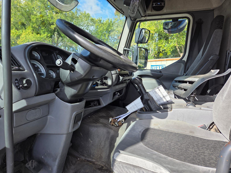 DAF LF55 250 - 19 tons - Камион с брезент: снимка 4 DAF LF55 250 - 19 tons - Камион с брезент: снимка 4