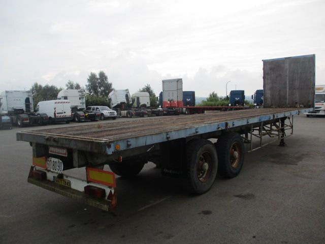 Fruehauf platform - drum brakes/freins tambour - Бордово полуремарке/ Платформа: снимка 3 Fruehauf platform - drum brakes/freins tambour - Бордово полуремарке/ Платформа: снимка 3