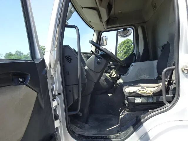 Renault Midlum 270 dxi - manual gearbox / steel suspension lames - Камион фургон: снимка 3 Renault Midlum 270 dxi - manual gearbox / steel suspension lames - Камион фургон: снимка 3