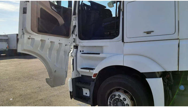 Mercedes-Benz Actros 1845 EEV - Влекач: снимка 4 Mercedes-Benz Actros 1845 EEV - Влекач: снимка 4