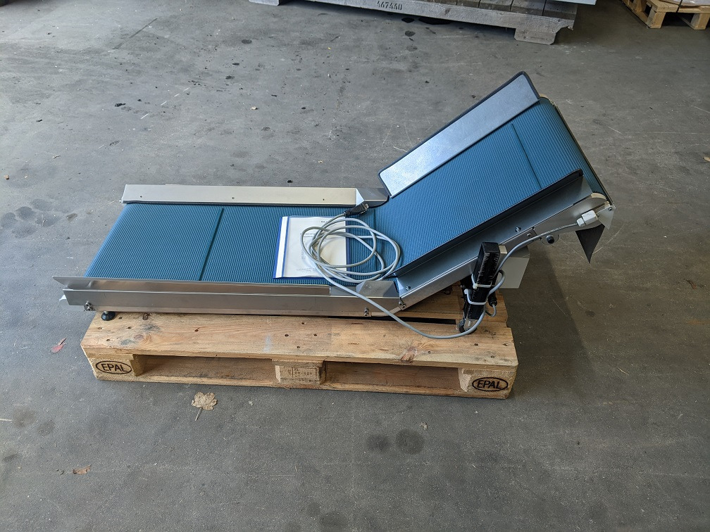 Chip conveyor Auxiliary conveyor Busch HF 35 - Лентов транспортьор: снимка 1 Chip conveyor Auxiliary conveyor Busch HF 35 - Лентов транспортьор: снимка 1