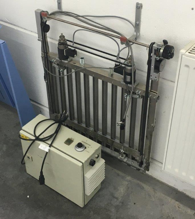 GUK SM 50-2 cutting machine with feeder - Машина за подвързване: снимка 2 GUK SM 50-2 cutting machine with feeder - Машина за подвързване: снимка 2