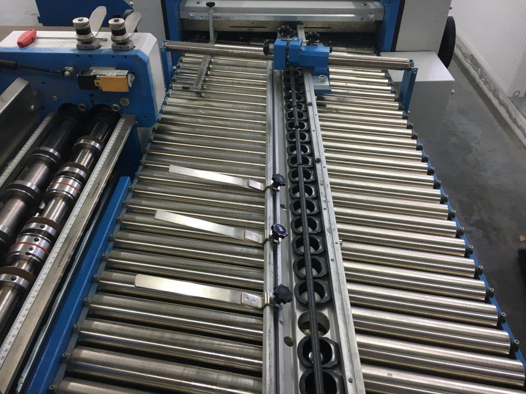 Машина за подвързване GUK SM 50-2 cutting machine with feeder: снимка 7 Машина за подвързване GUK SM 50-2 cutting machine with feeder: снимка 7