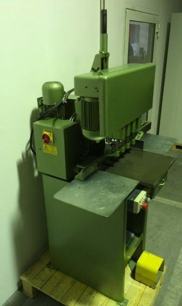 Hang 136-4 four spindle paper drilling machine - Печатарско оборудване: снимка 3 Hang 136-4 four spindle paper drilling machine - Печатарско оборудване: снимка 3