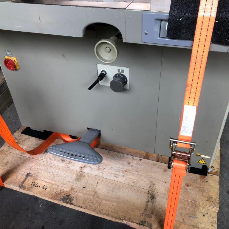 Polar 58 EM cutting machine - Машина за рязане на хартия: снимка 2 Polar 58 EM cutting machine - Машина за рязане на хартия: снимка 2