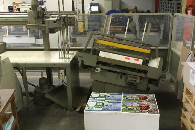 Polar Mohr 137 EM-MON cutting line - Машина за рязане на хартия: снимка 3 Polar Mohr 137 EM-MON cutting line - Машина за рязане на хартия: снимка 3