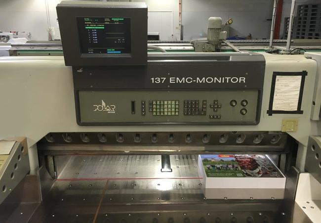 Polar Mohr 137 EM-MON cutting line - Машина за рязане на хартия: снимка 1 Polar Mohr 137 EM-MON cutting line - Машина за рязане на хартия: снимка 1