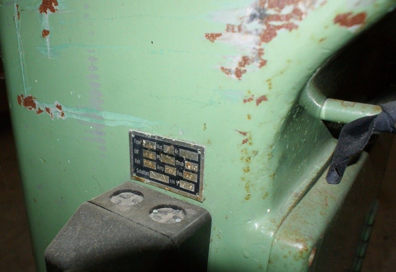 Schoen & Cie Model N 1.1/4-1 Hydraulic Pivot Arm Punch - Печатарско оборудване: снимка 4 Schoen & Cie Model N 1.1/4-1 Hydraulic Pivot Arm Punch - Печатарско оборудване: снимка 4