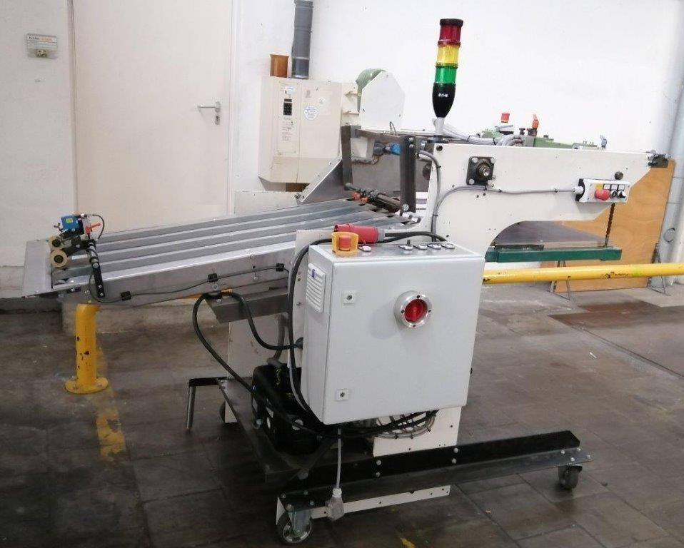 Werner Achilles Sondermaschinenbau - automatic mobile feeder for paper / cardboard - small size up to 50x60 cm - Машина за сгъване: снимка 3 Werner Achilles Sondermaschinenbau - automatic mobile feeder for paper / cardboard - small size up to 50x60 cm - Машина за сгъване: снимка 3