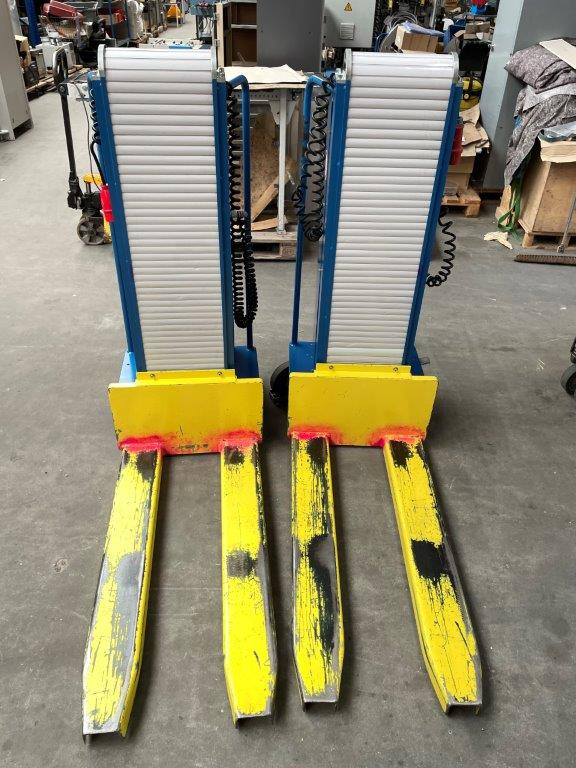 Two electric pallet lifters Butler 1200 - Палетна количка: снимка 3 Two electric pallet lifters Butler 1200 - Палетна количка: снимка 3