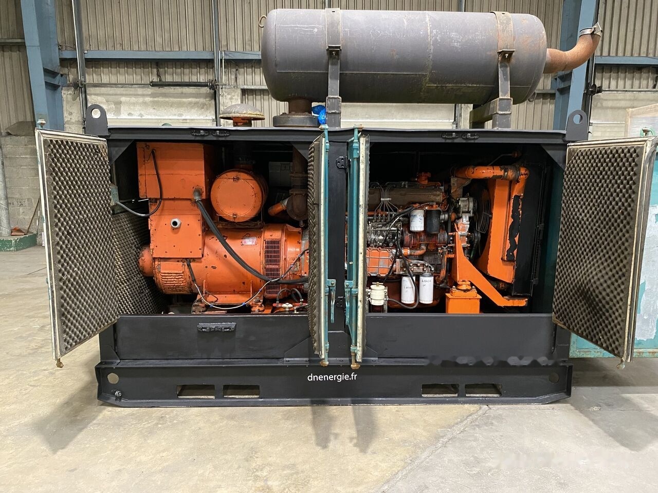 IVECO 250 kVa 8210SRI - Електрогенератор: снимка 2 IVECO 250 kVa 8210SRI - Електрогенератор: снимка 2