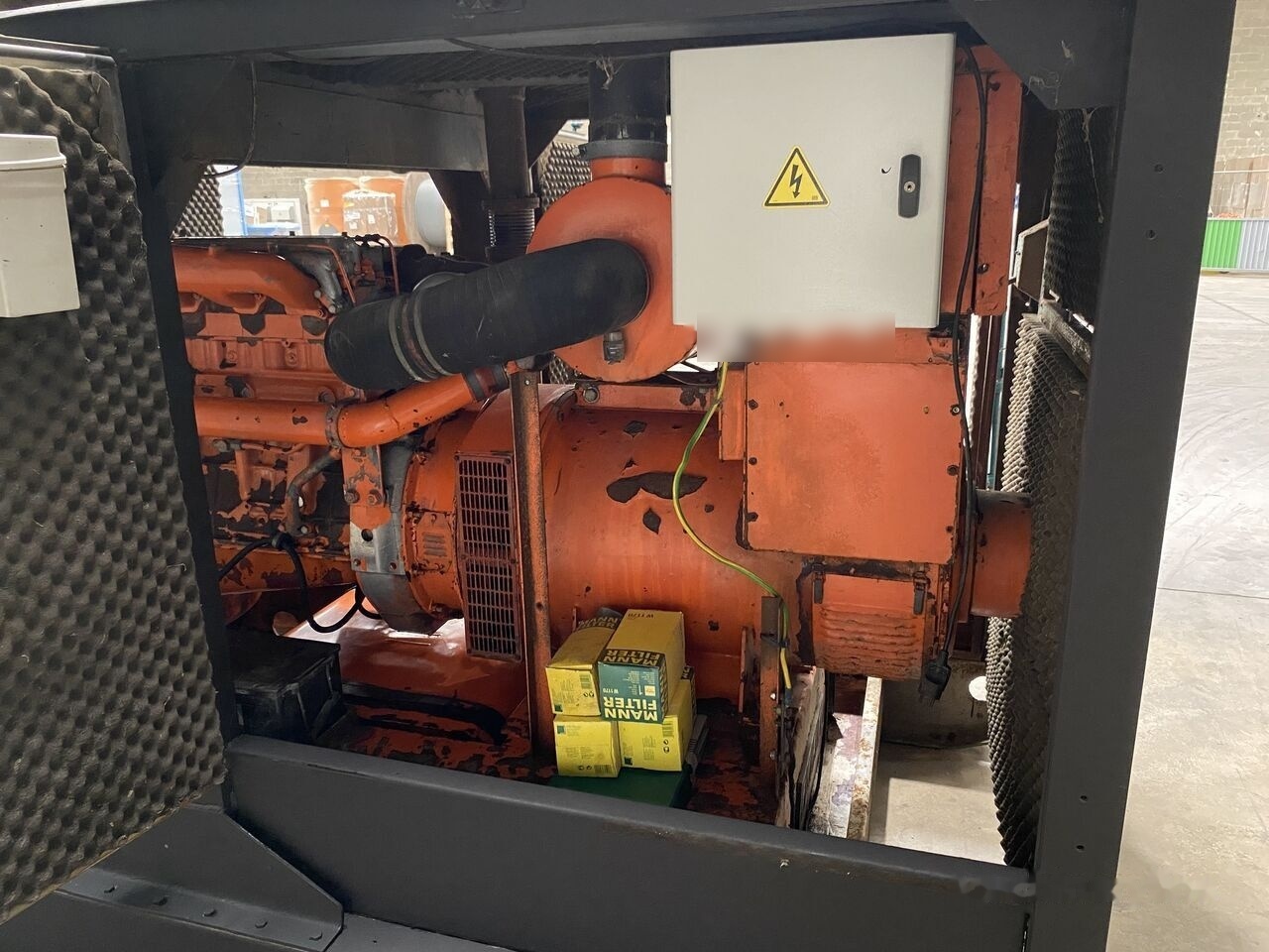 Лизинг на IVECO 250 kVa 8210SRI IVECO 250 kVa 8210SRI: снимка 9