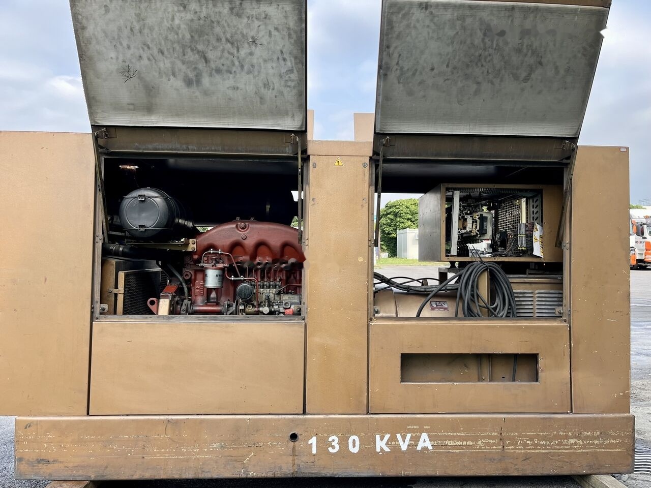Електрогенератор Renault 130 Kva diesel: снимка 6