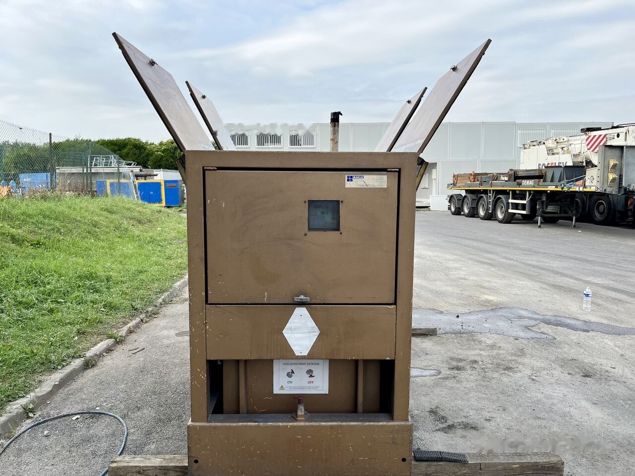 Електрогенератор Renault 130 Kva diesel: снимка 10