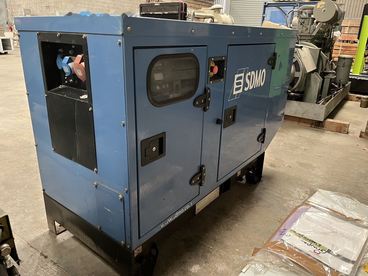 SDMO 16 kVa Mitsubishi diesel - Електрогенератор: снимка 2 SDMO 16 kVa Mitsubishi diesel - Електрогенератор: снимка 2