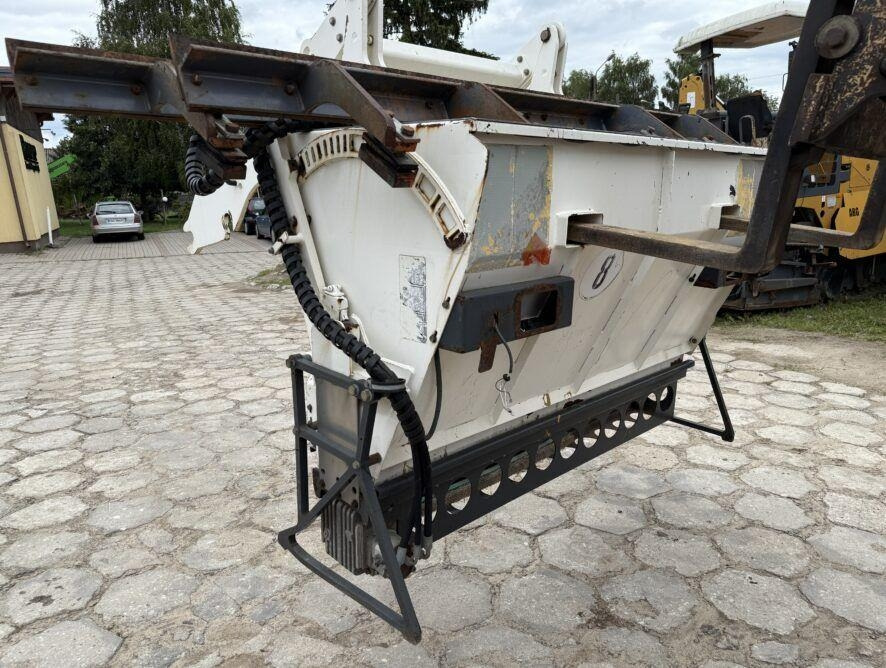 Bomag BW174  - Машина за разпръскване на сол/ Пясък за Комунална/ Специална техника: снимка 1 Bomag BW174  - Машина за разпръскване на сол/ Пясък за Комунална/ Специална техника: снимка 1