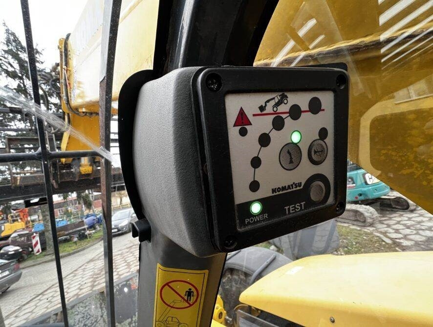 Телескопичен товарач Komatsu WH714 H kosz: снимка 11