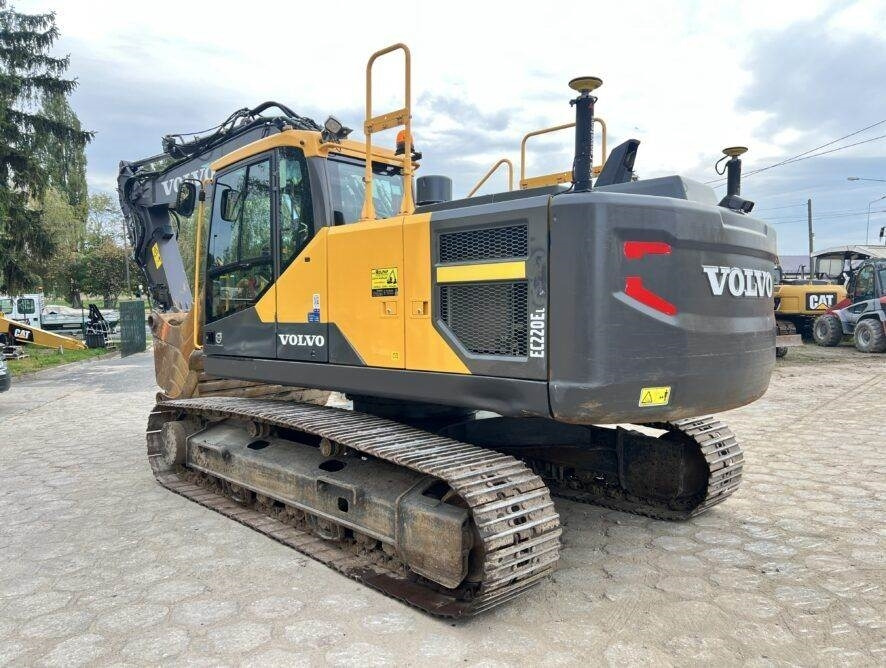 Volvo EC220EL ROTOTILT + LEICA 3D GPS 2xbucket - Верижен багер: снимка 2 Volvo EC220EL ROTOTILT + LEICA 3D GPS 2xbucket - Верижен багер: снимка 2