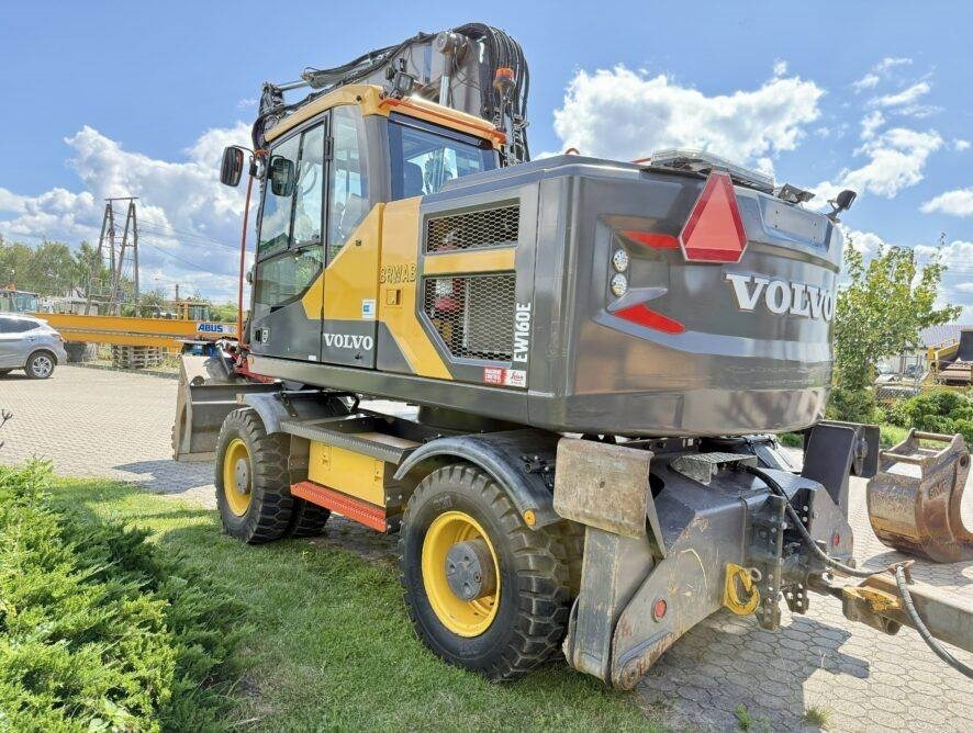 Volvo EW160E - Колесен багер: снимка 1 Volvo EW160E - Колесен багер: снимка 1