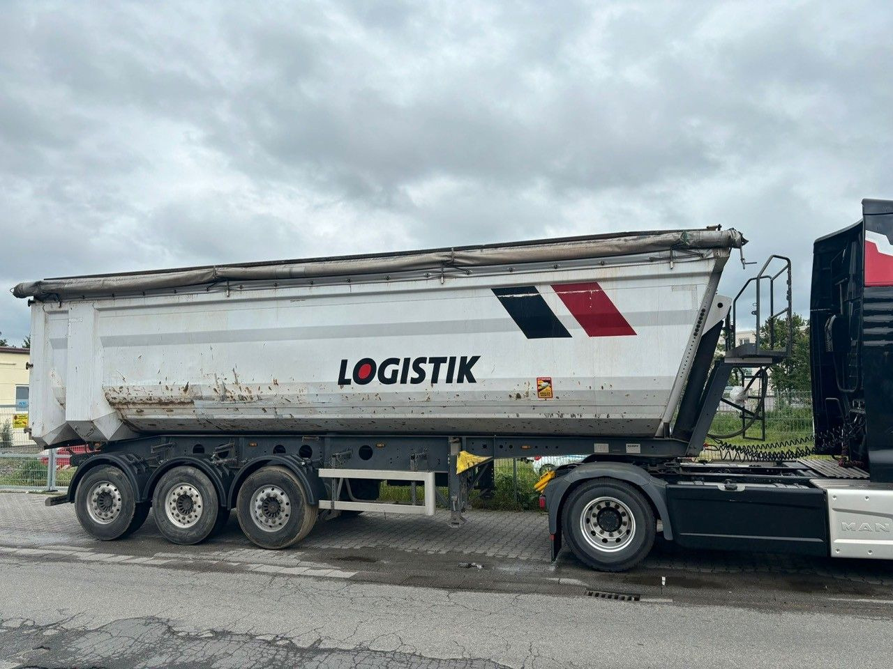 Kempf SKM 35-3 45m³/Stahl /Liftachse/Alufelgen /SAF Kempf SKM 35-3 45m³/Stahl /Liftachse/Alufelgen /SAF - Самосвал полуремарке: снимка 2 Kempf SKM 35-3 45m³/Stahl /Liftachse/Alufelgen /SAF Kempf SKM 35-3 45m³/Stahl /Liftachse/Alufelgen /SAF - Самосвал полуремарке: снимка 2